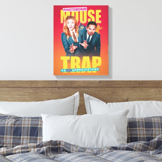 Tom & Jerry met Kayla en Terrance - Muisvanger Canvas Afdruk (Insitu (Slaapkamer))