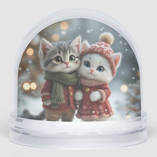 Tom & Luna’s Adventures – 2025 Christmas Snowglobe Sneeuwbol (Voorkant)