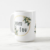 Tom Tov in een krans Koffiemok (Voorkant links)