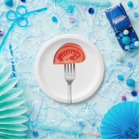 Tomatenstuk op een vork papieren bordje (Feest)