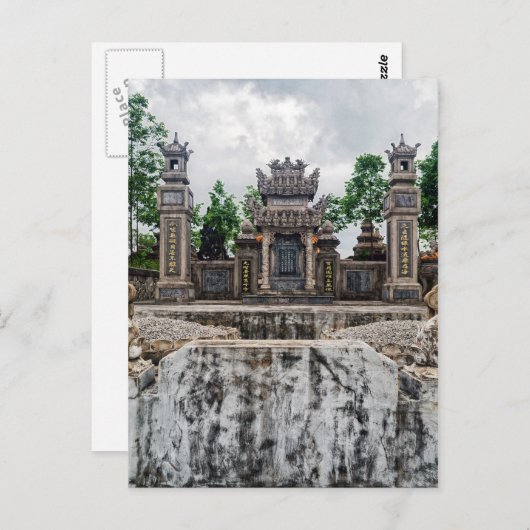 Tomb in Hue Graveyard, Vietnam Briefkaart (Voorkant / Achterkant)