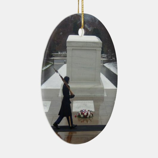 Tomb van de onbekende soldaat keramisch ornament (Rechts)