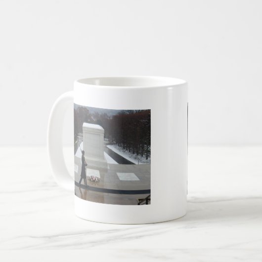 Tomb van de onbekende soldaat koffiemok (Voorkant links)