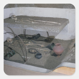 Tomb van een Gaulish chef en zijn liefdadigheidsbe Vierkante Sticker