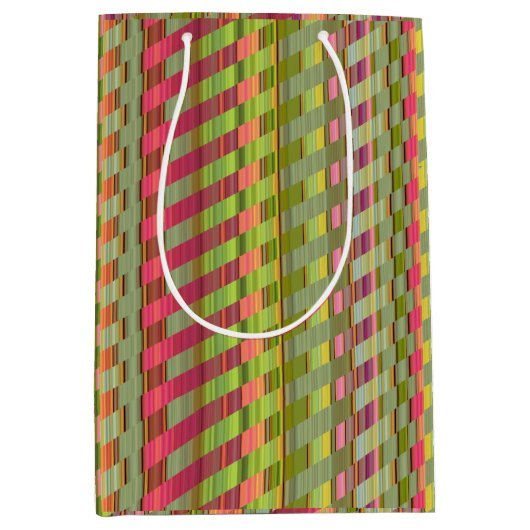 Tonen van roze en groene strepen medium cadeauzakje (Voorkant)