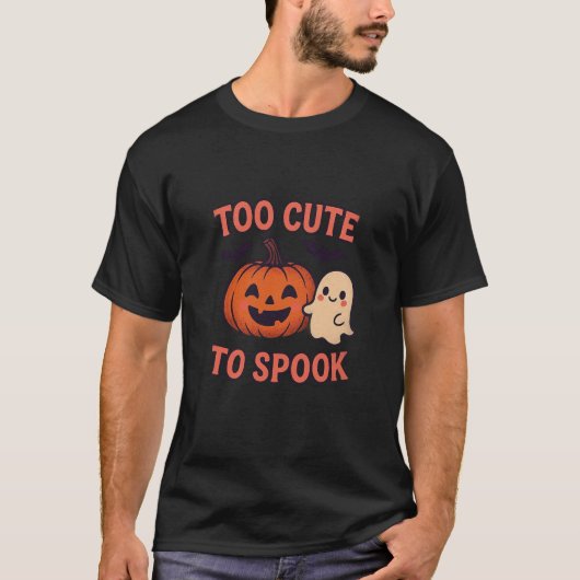 Too Cute To Spook – Adorable Halloween Ghost & Pum T-shirt (Voorkant)