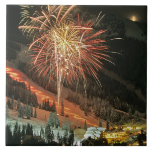 Toortslichtoptocht en vuurwerk tijdens Winter Tegeltje
