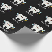 Tooth Fairy Funny Tooth Pun Dark BG Cadeaupapier (Hoek)