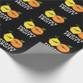 Toothy Fruity Fruit Pun Dark BG Cadeaupapier (Hoek)