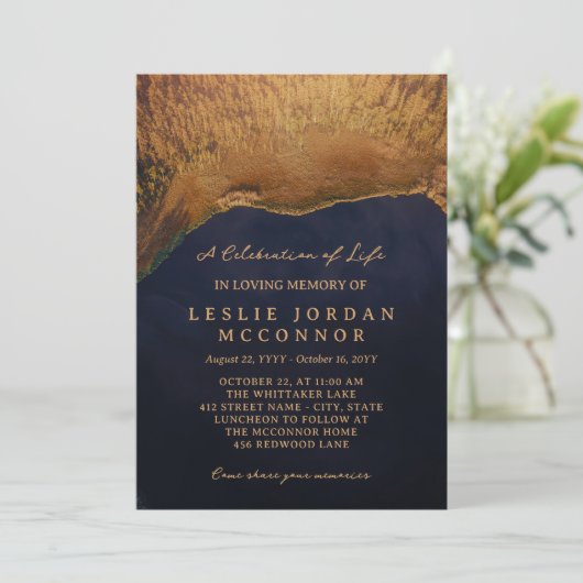 Top Uitzicht Forest Lake Viering van het leven Kaart (Staand voorkant)