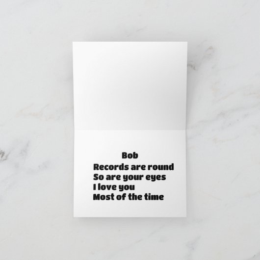 Top uitzicht record omringd door muzieknoten kaart (Binnen)