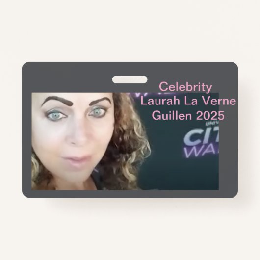#TOPCELEBRITY #LAURAHLAVERNEGUILLEN 2025 BADGE (Voorkant)