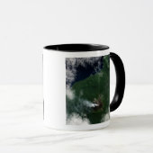 Topconferentie van de Ulawun-vulkaan in Nieuw-Brit Mok (Voorkant rechts)