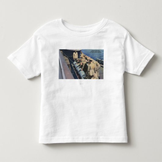 Topedo Boat Crew Prepares Depth Charge - Amerikaan Kinder Shirts (Voorkant)
