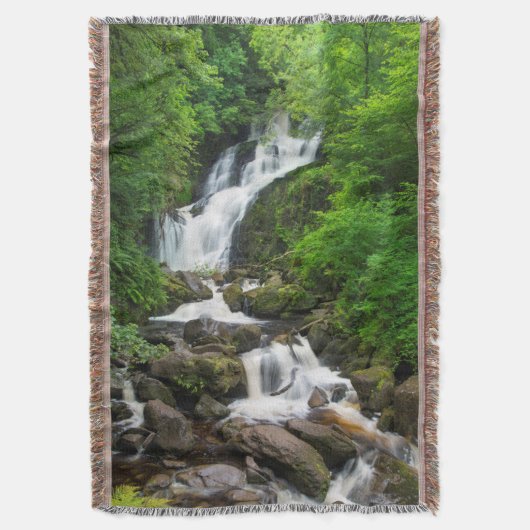 Torc waterfall schilderachtig, Ierland Deken (Voorkant Verticaal)