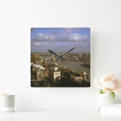 Torenbrug in de jaren negentig vierkante klok (Huis)