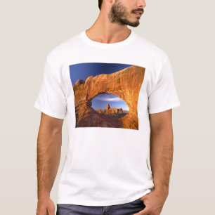 Torentje-boog, Arches National Park, Utah, USA T-shirt