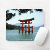 Torii gate, Itsukushima Shrine, Japan Muismat (Met muis)