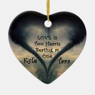 Tornado Heart Ornament met Names and Curlz font