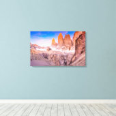 Torres del paine Chile Canvas Afdruk (Insitu (Houten vloer))