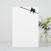 Tortelduifjes op draad / silhouet in B & W Briefpapier (Staand voorkant)