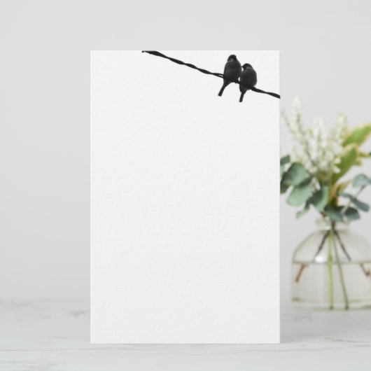 Tortelduifjes op draad / silhouet in B & W Briefpapier (Staand voorkant)