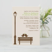 Tortelduifjes op Park Bench Wedding Kaart (Staand voorkant)