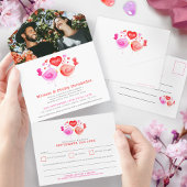 Tortelduifjes trouwdag foto met RSVP All In One Uitnodiging