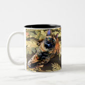 Tortie Cat met groene ogen Tweekleurige Koffiemok (Links)