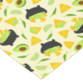 Tortilla Chips en Guacamole Pattern Tafelkleed (Gekanteld)