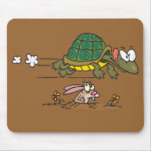 tortoise en hare grappige cartoon muismat (Voorkant)