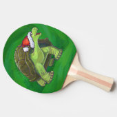 Tortoise in Santa Hat op groen Tafeltennisbatje (Zijkant)