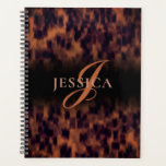 Tortoise Shell Pattern Animal Print Monogram Naam Planner<br><div class="desc">Laat uw organisatievaardigheden in stijl los met onze gepersonaliseerde Tortoise Shell Monogram Planner. Deze prachtige planner, versierd met een klassiek schildpadpatroon en een aangepast dierenprintmonogram, is ontworpen om een vleugje elegantie toe te voegen aan uw dagelijkse planning. Perfect voor professionals, studenten en iedereen die graag georganiseerd blijft met een persoonlijke...</div>