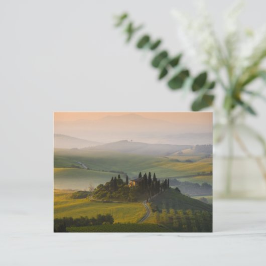 Toscane berglandschap op zonsopgang briefkaart (Staand voorkant)