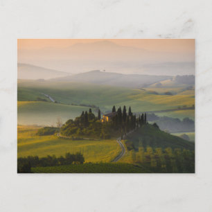 Toscane berglandschap op zonsopgang briefkaart