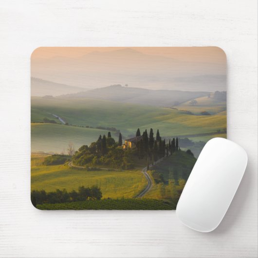 Toscane berglandschap op zonsopgang muismat (Met muis)