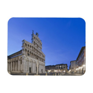 Toscane, Lucca, Piazza San Michele bij zonsopgang Magneet
