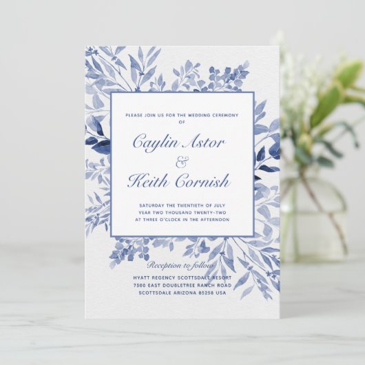 Toscany Blue Greenery Wedding Kaart (Staand voorkant)