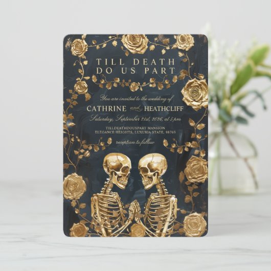 TOT DE DOOD - GOUDEN Skeletten en Rozen Bruiloft Kaart (Staand voorkant)