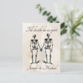 Tot de dood ons deel Skeleton Couple Monogram Briefkaart (Staand voorkant)