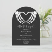 Tot de dood Skeleton handen boog bruiloft twee kan Kaart (Staand voorkant)