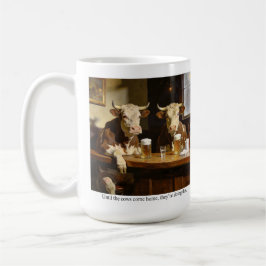 Tot de koeien thuiskomen, doen ze dit. koffiemok