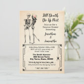 Tot onze dood delen we koppels met halloween douch kaart (Staand voorkant)