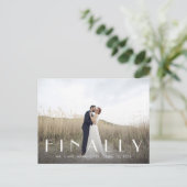 Tot slot de heer + Mevrouw Wedding Announcement Aankondigingskaart (Staand voorkant)