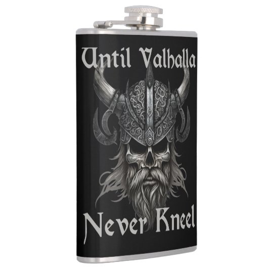 Tot Valhalla nooit knielt Heupfles (Rechts)