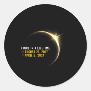 Totaal 24 tweemaal in een leven totale zonneclips ronde sticker