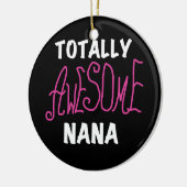 Totaal Geweldige Nana Pink T-shirts en Giften Keramisch Ornament (Links)