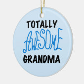 Totaal Geweldige Oma - Blauwe T-shirts en Giften Keramisch Ornament (Links)