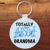 Totaal Geweldige Oma - Blauwe T-shirts en Giften Sleutelhanger (Voorkant)