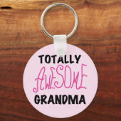 Totaal Geweldige Oma - Roze T-shirts en Giften Sleutelhanger (Voorkant)